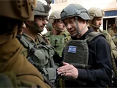 نتنياهو يشترط للانتقال إلى المرحلة الثانية وفتح معبر رفح!