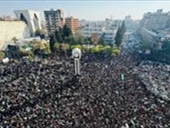 السوريون في الساحات احتفالًا بذكرى انطلاق عملية ردع العدوان