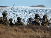 مساع أوروبية لتشكيل تحالف الحارس القطبي لحماية غرينلاند!