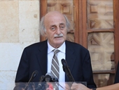 جنبلاط يحيي الموقف الوطني لقائد الجيش!