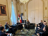 الحجار يلتقي نظيره الفرنسيّ في باريس...إليكم تفاصيل اللقاء!