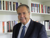 متري يشكر المسؤولين السوريين على مبادرتهم للمساعدة في إخماد الحرائق!