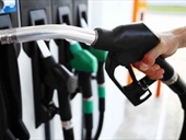 انخفاض سعر صفيحتَي البنزين 28000 ليرة والمازوت 19000 ليرة واستقرار سعر الغاز