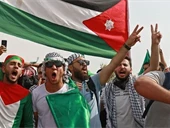 المخيمات الفلسطينية تنتفض دفاعًا عن الهوية!