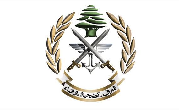 الجيش يوقف أحد أبرز قياديي داعش وضبط أسلحة وذخائر ومعدات لتصنيع مسيّرات!