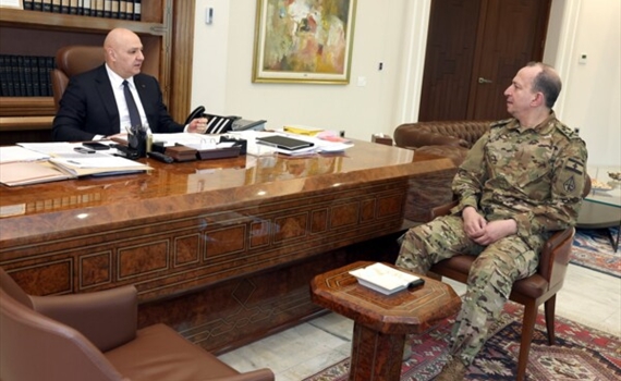 الرئيس عون يعرض مع قائد الجيش التحضيرات الجارية لزيارته المرتقبة إلى واشنطن!