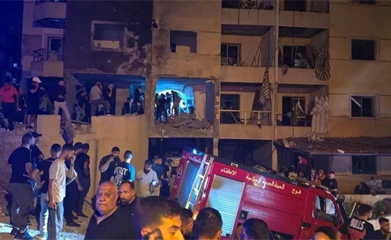 12 جريحًا بينهم جراء الغارة الإسرائيلية على مدينة النبطية!